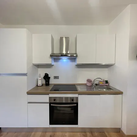 La Casa Di Paolo - Monolocale Ristrutturato Con Vista Sulle Montagne Apartman *